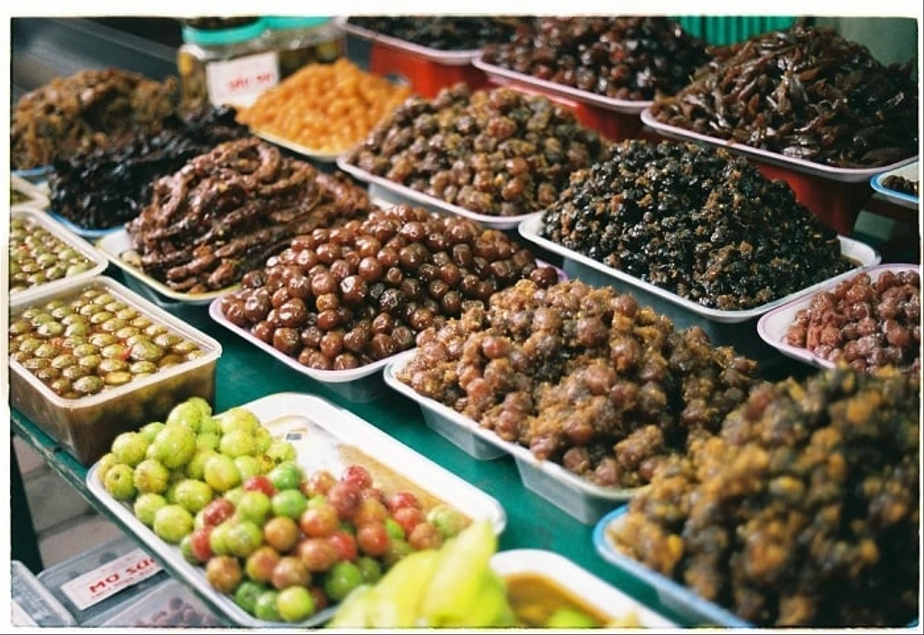 Hang Duong o mai - A traditional specialty of Hanoi