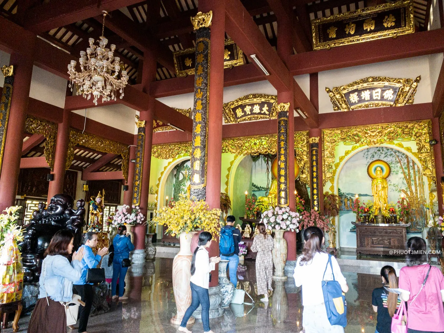 Hoạt động tâm linh tại chùa Linh Ứng
