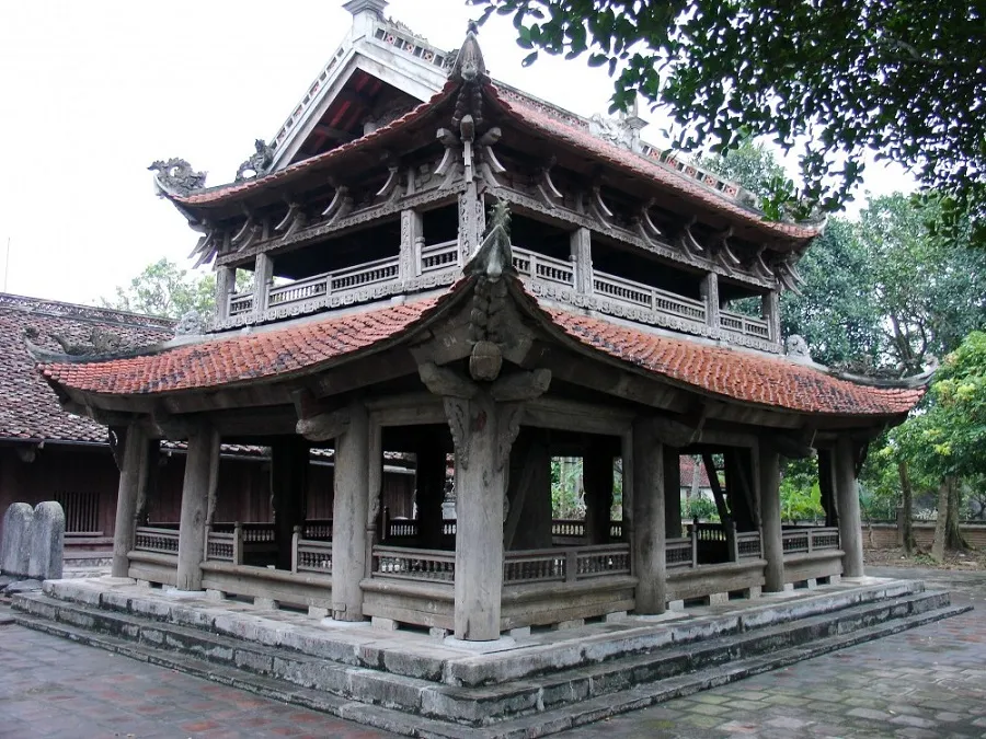 Saint Nguyen's temple is sacred and quiet