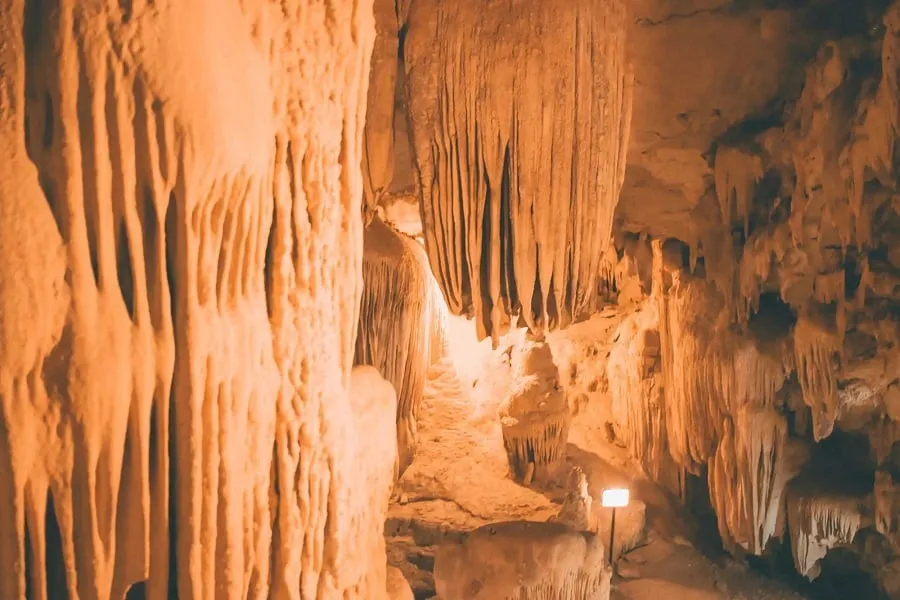 Động Vái Giời kỳ bí