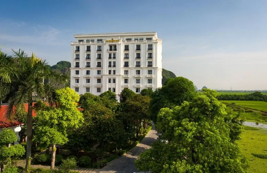 Ninh Binh Hidden Charm Hotel & Resort mang hơi hướng hiện đại