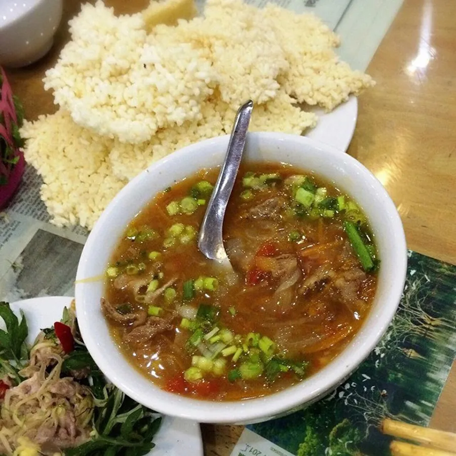 Cơm cháy thịt dê Ninh Bình thơm ngon đậm vị
