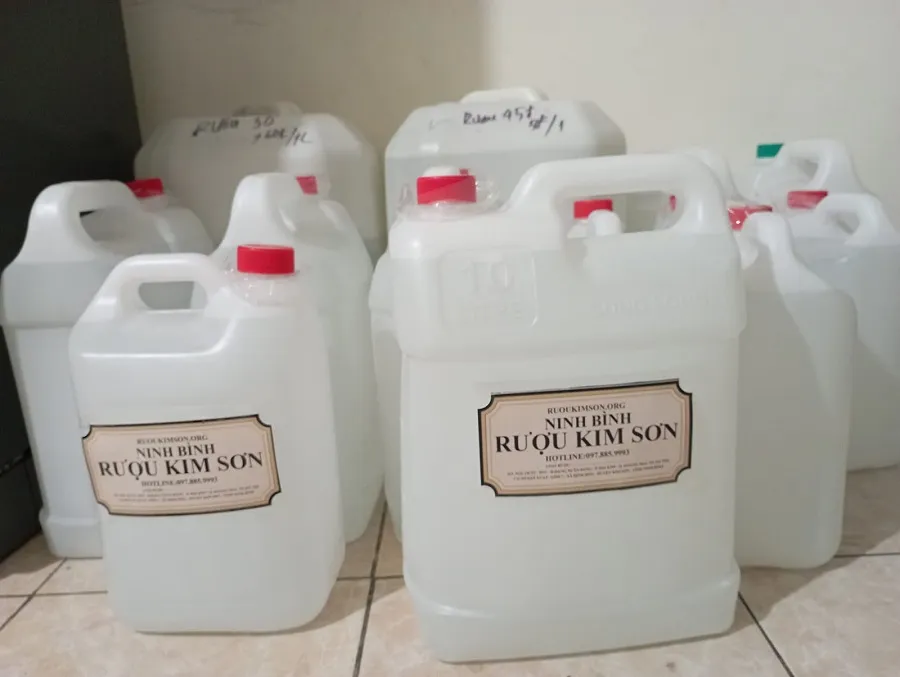 Kim Son wine is famous near and far