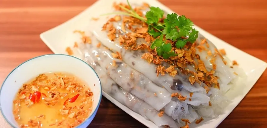 Fragrant sticky rice rolls
