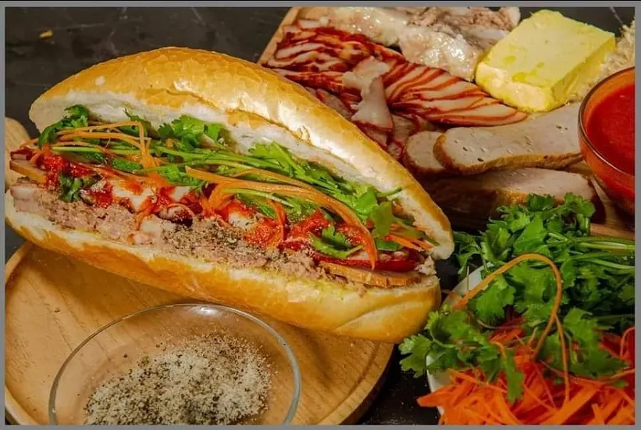 Bread attracts diners around the world