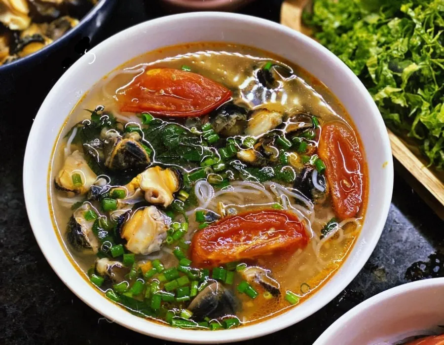 Snail noodles with sour broth