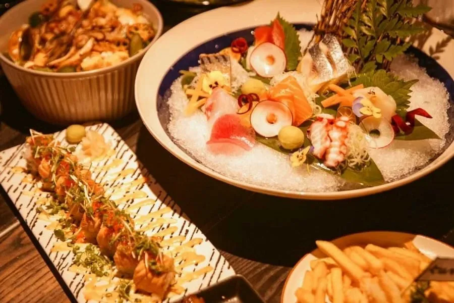 Thực đơn tại Kanko Izakaya cho khách hàng muôn vàn lựa chọn