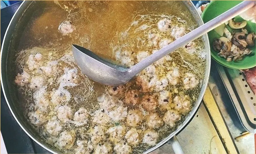 Add the ingredients and simmer together
