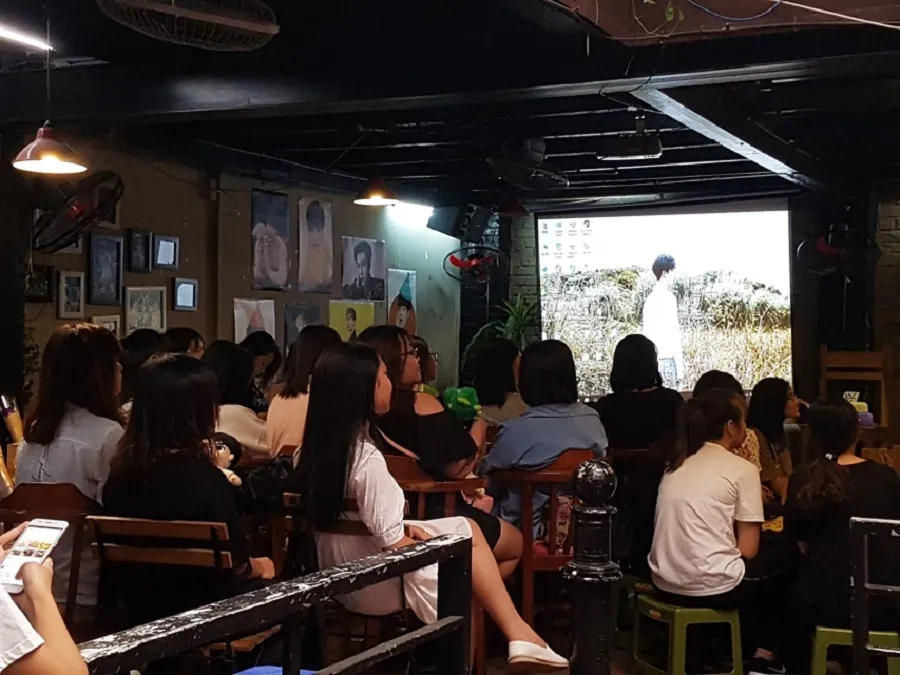 NOC Coffee luôn thu hút những vị khách ở mọi lứa tuổi