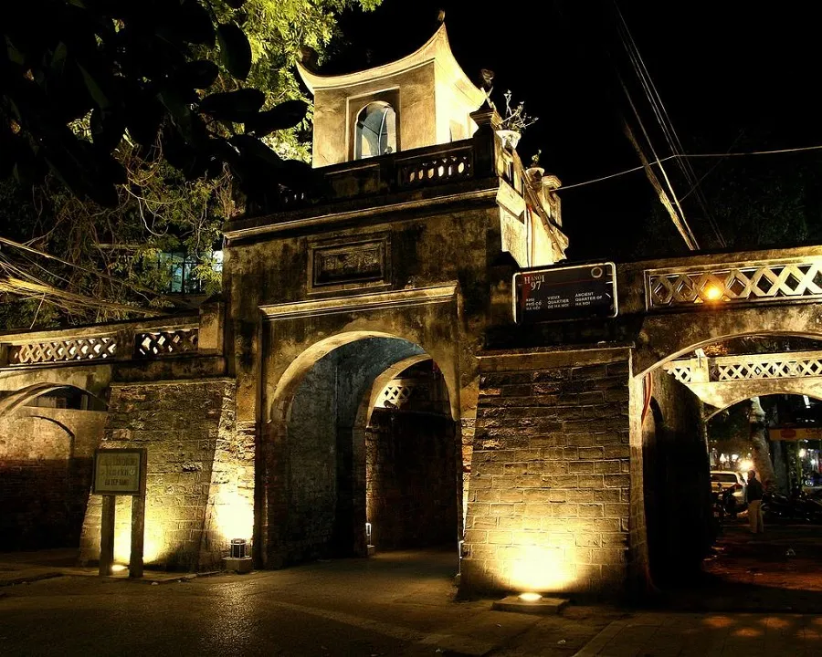 O Quan Chuong is quiet at night