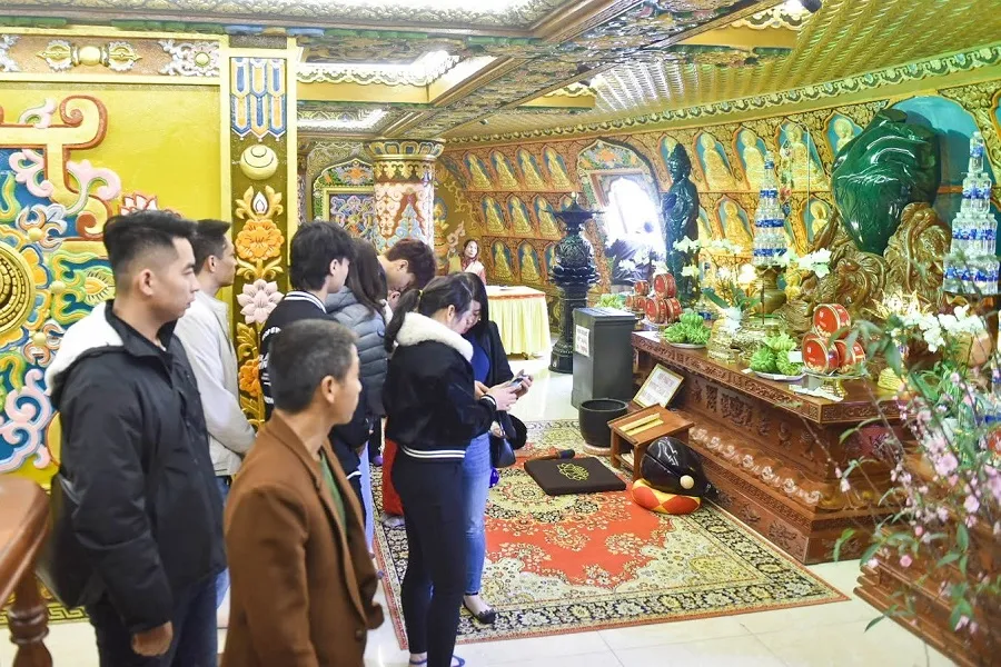 Khai Nguyen Pagoda also preserves many spiritual cultural artifacts