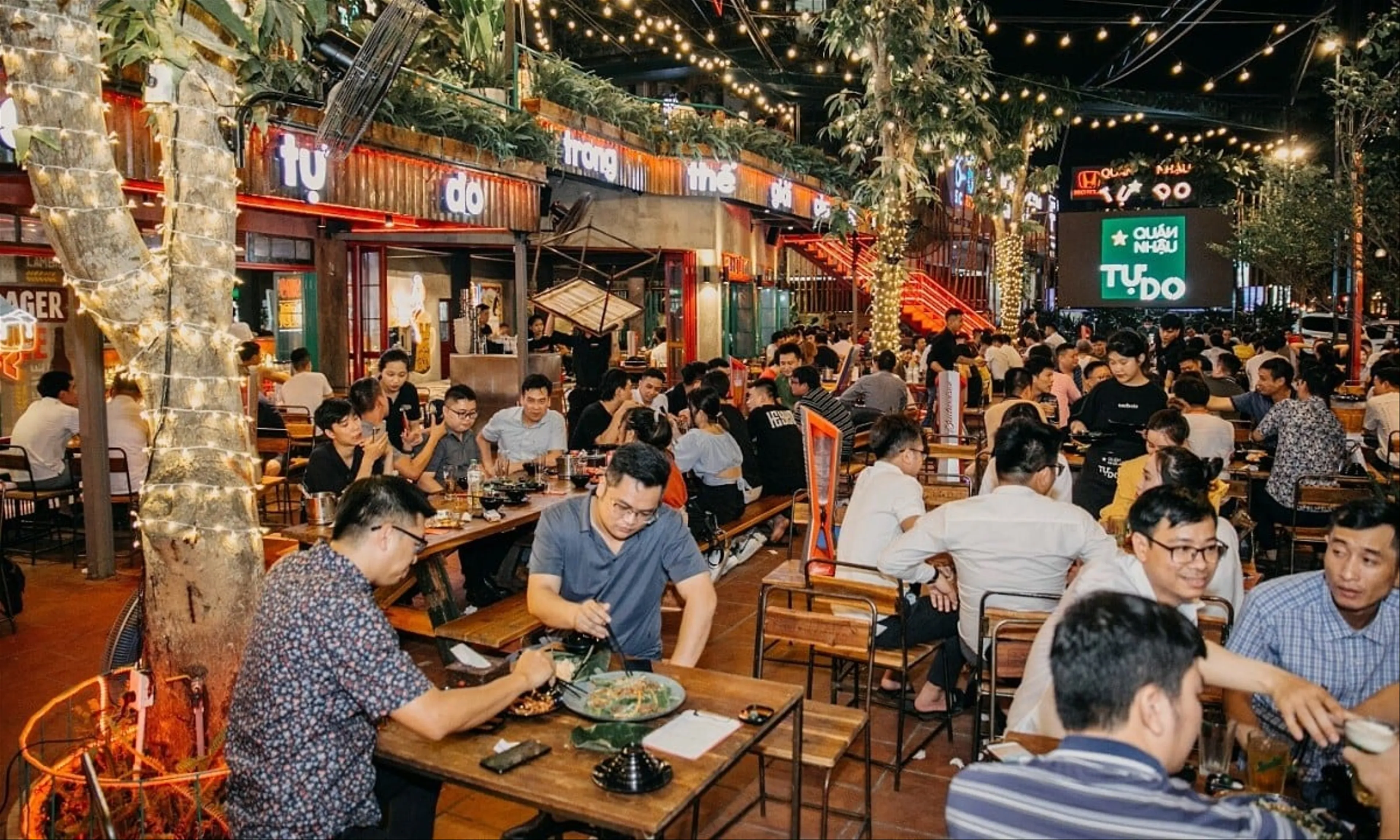 Top 10 quán nhậu Hà Nội để bạn tha hồ lai rai cùng bạn bè
