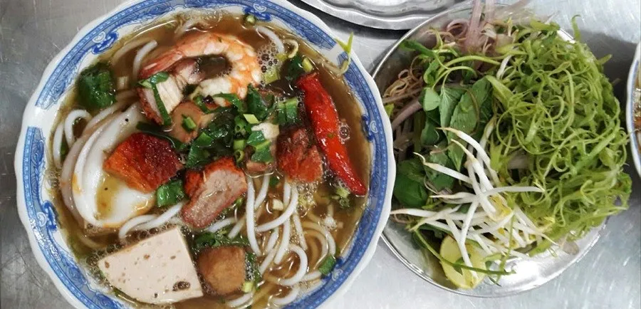 The vermicelli fish sauce broth is made from many different types of fish sauce
