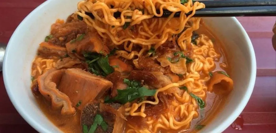 Pha lau noodles are a delicious dish that is hard to resist