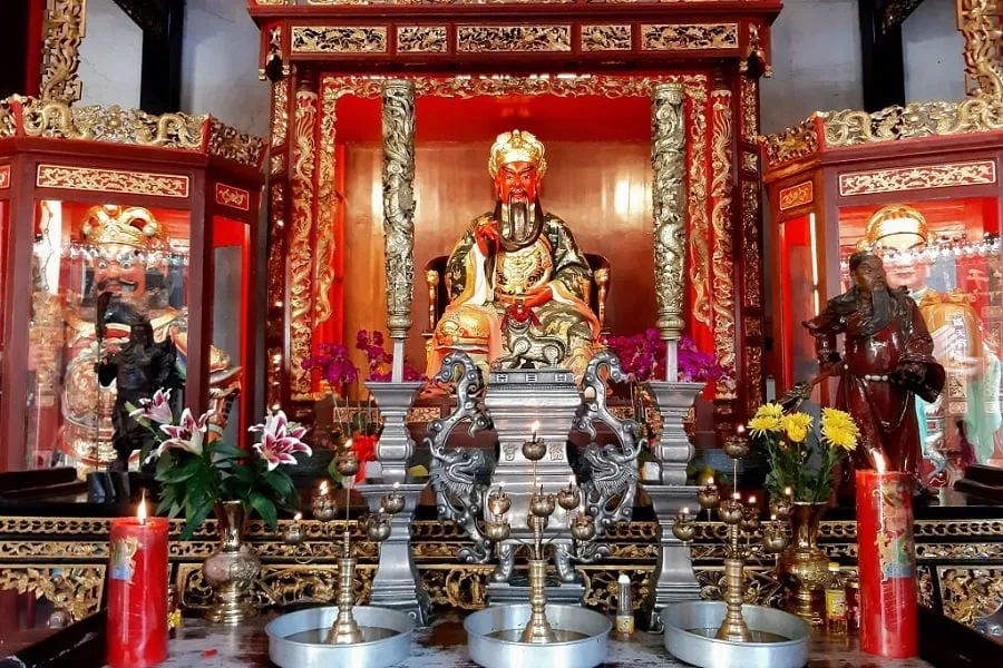 The main hall awaits the statue of Ong Bon