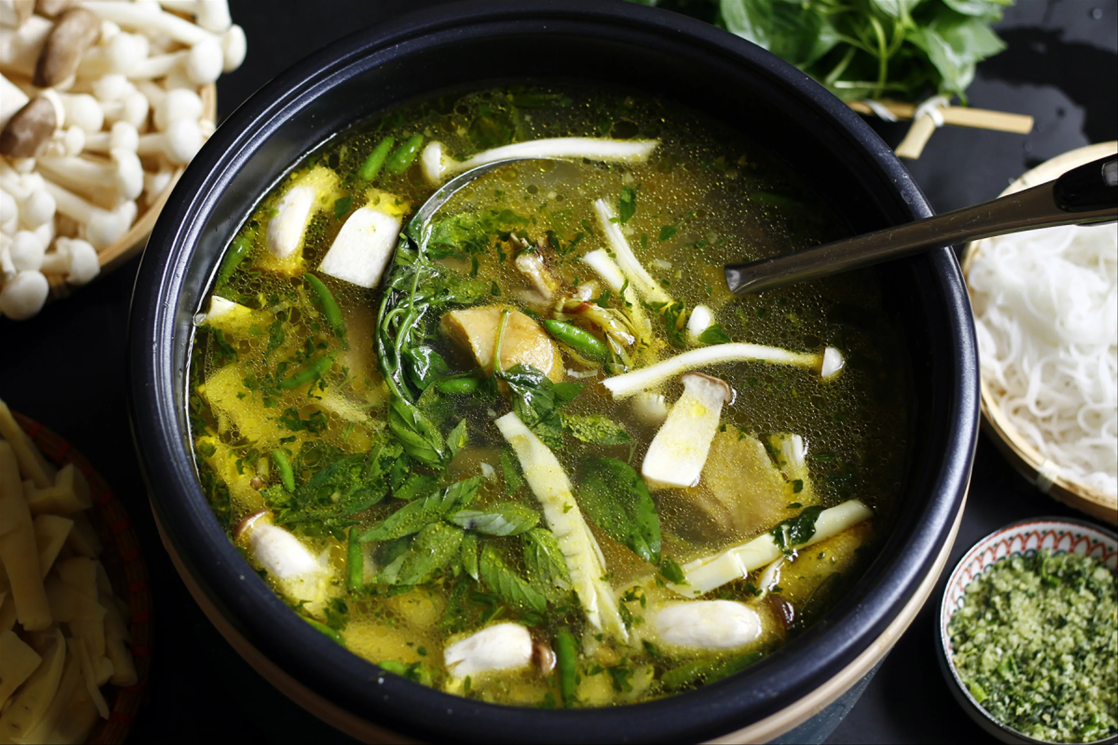 9 Best Hanoi E-Giang Chicken Hotpot Restaurants