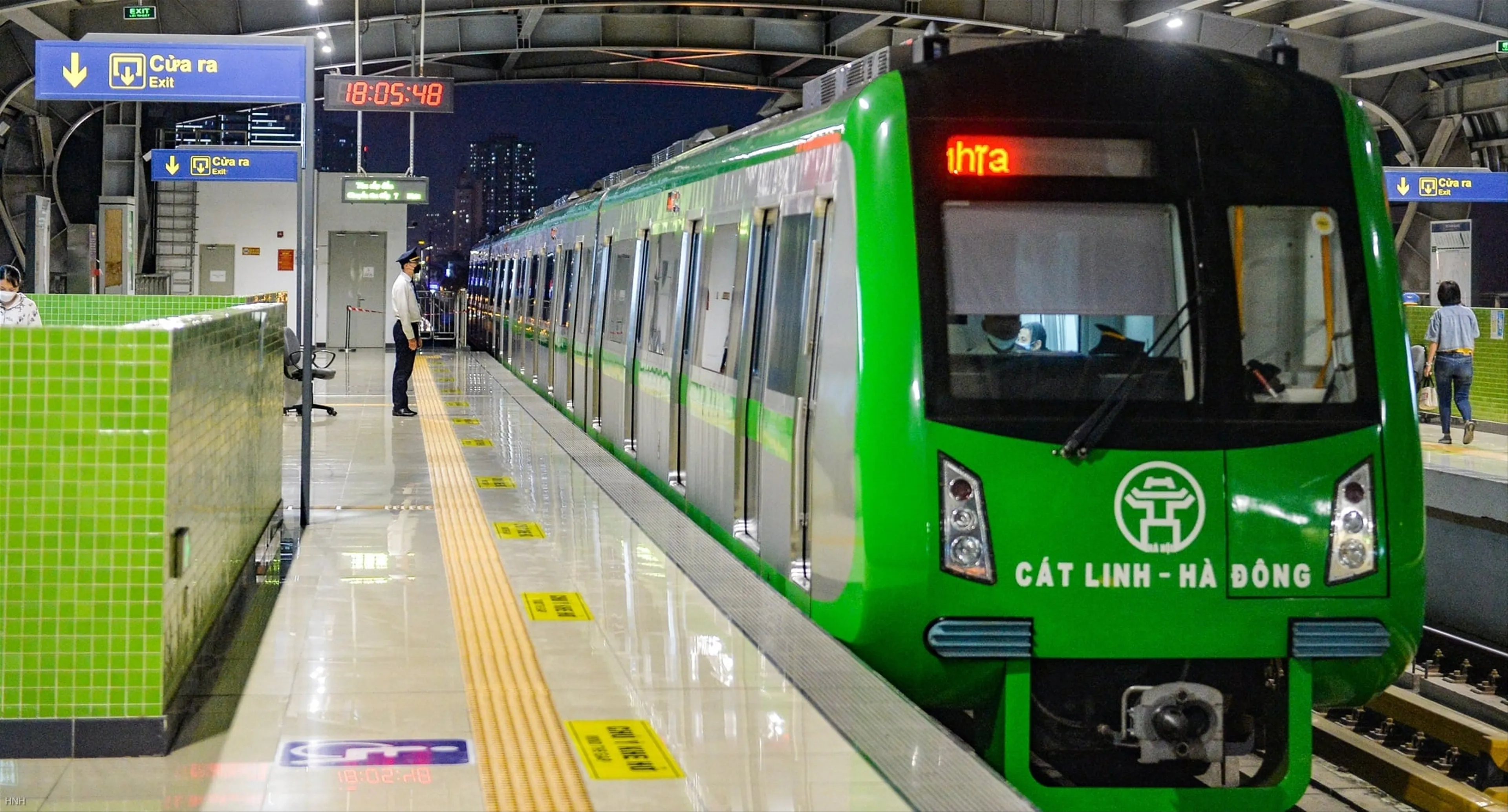 Detailed Guide to the Cat Linh - Ha Dong Metro Experience: Schedule and Ticket Prices