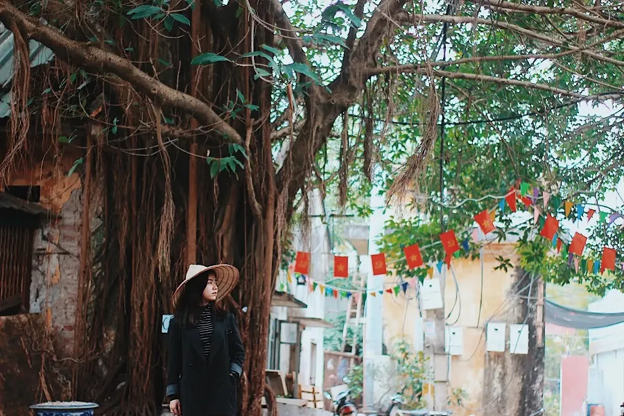 Van Phuc silk village has an ancient character
