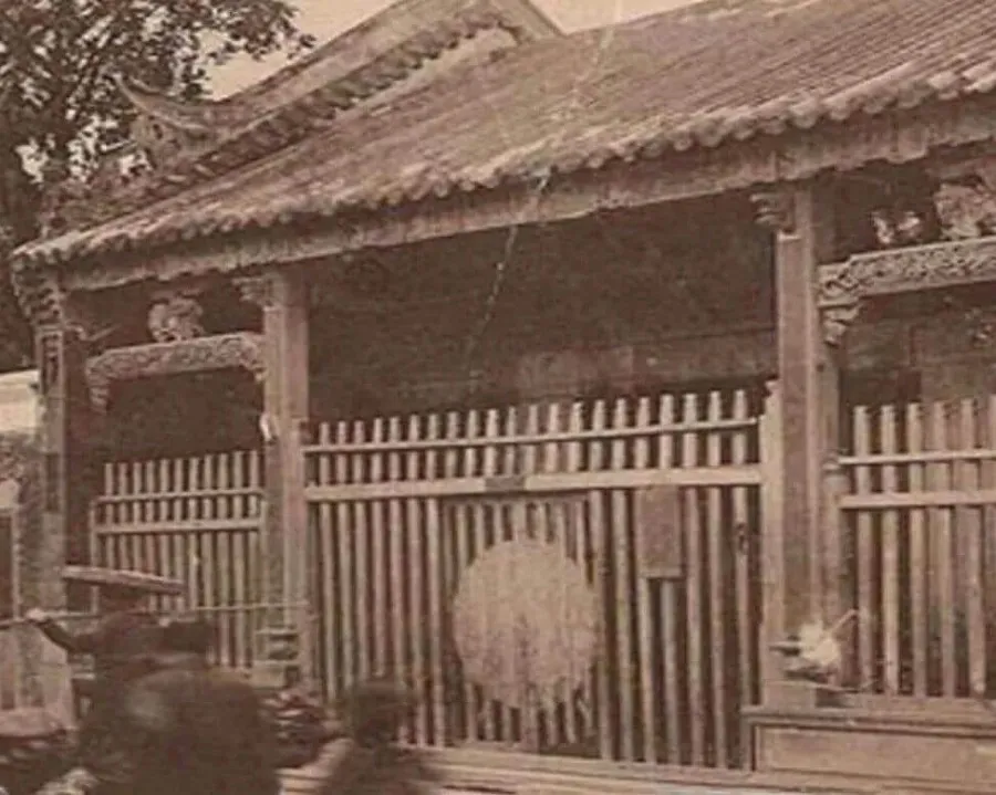 Đền Bạch Mã trong ký ức lịch sử thế kỷ 19