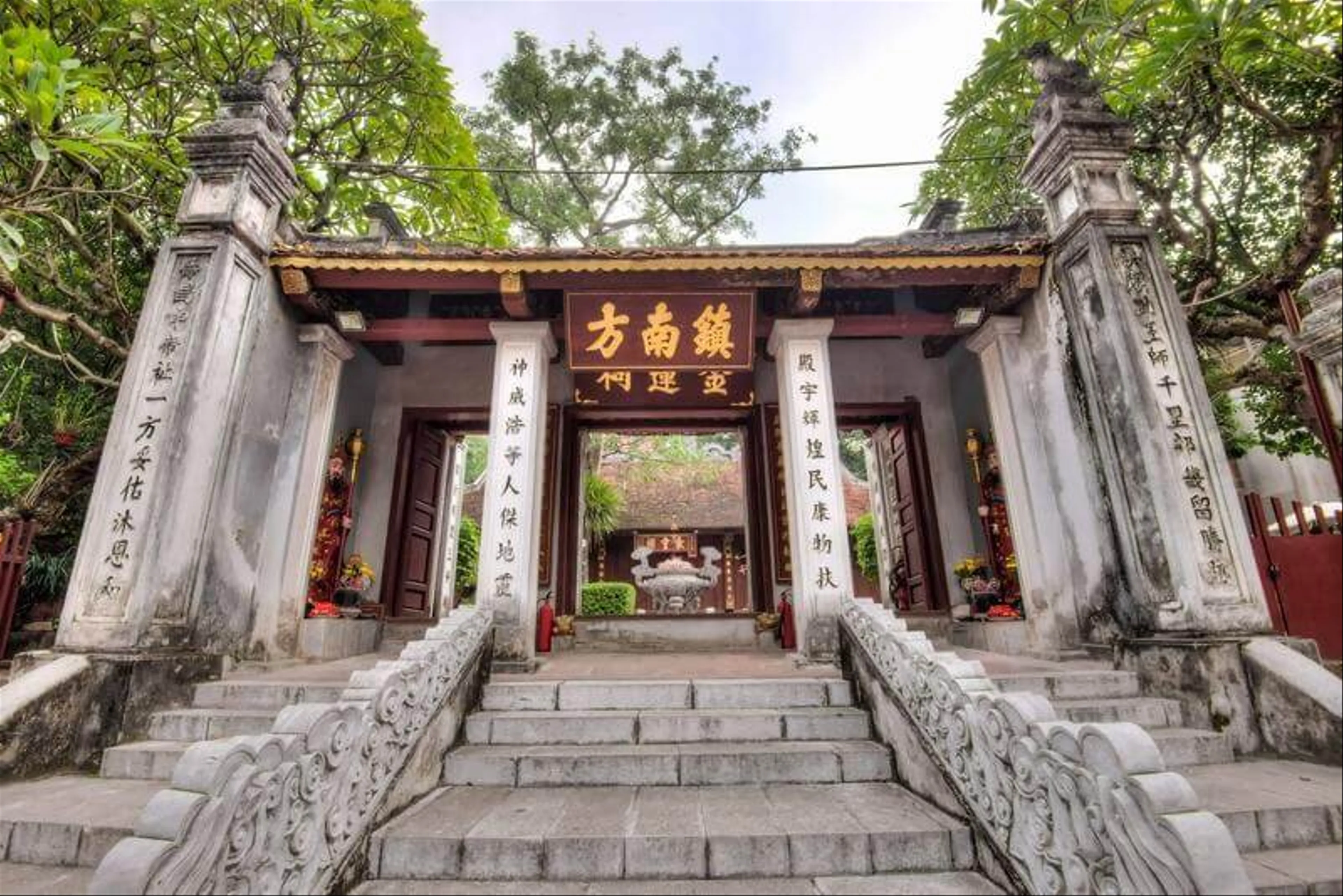 Kinh nghiệm tham quan Đình Kim Liên Hà Nội chi tiết nhất 2024