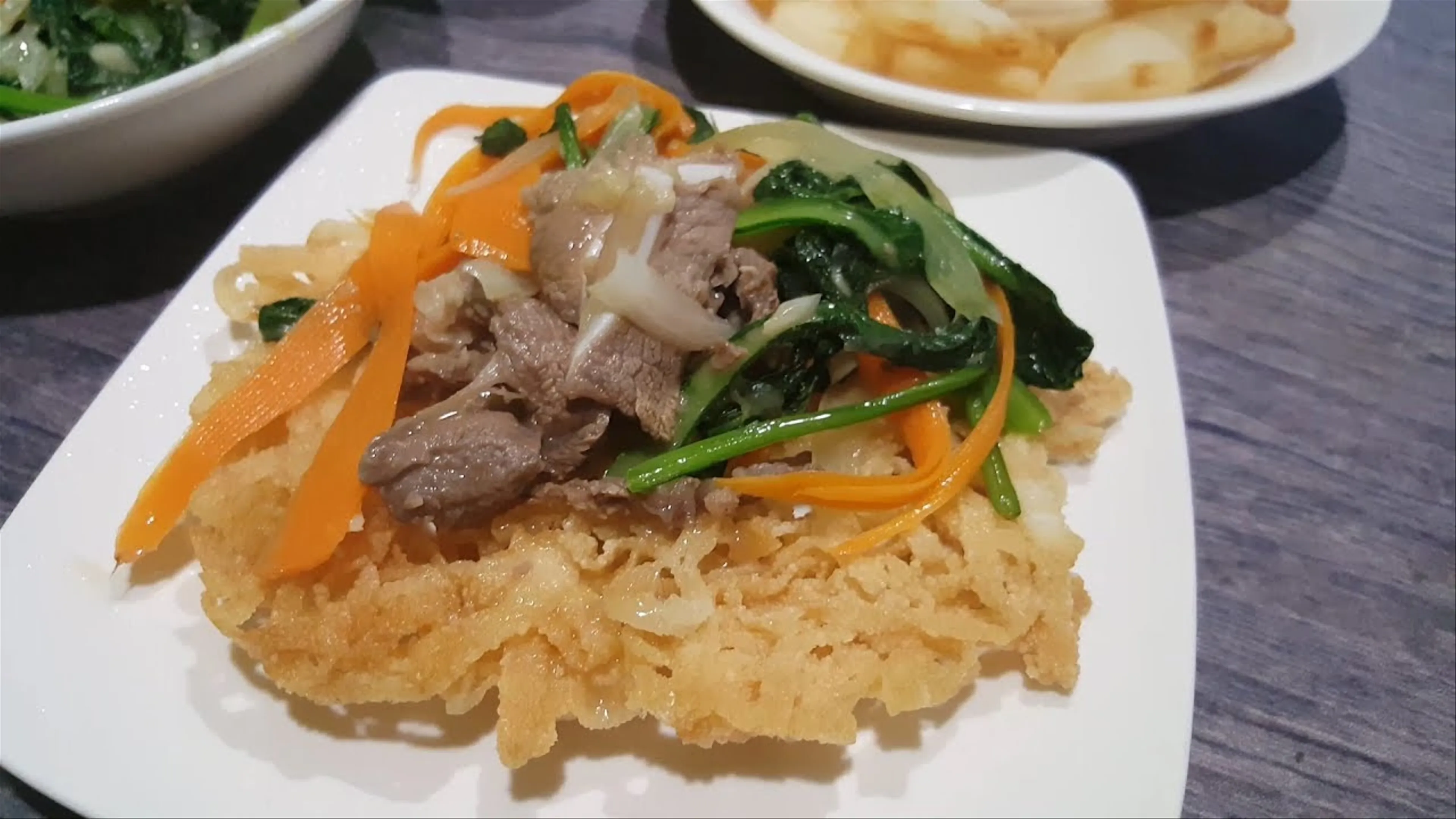 Top 8 Irresistible Fried Pho Restaurants in Hanoi