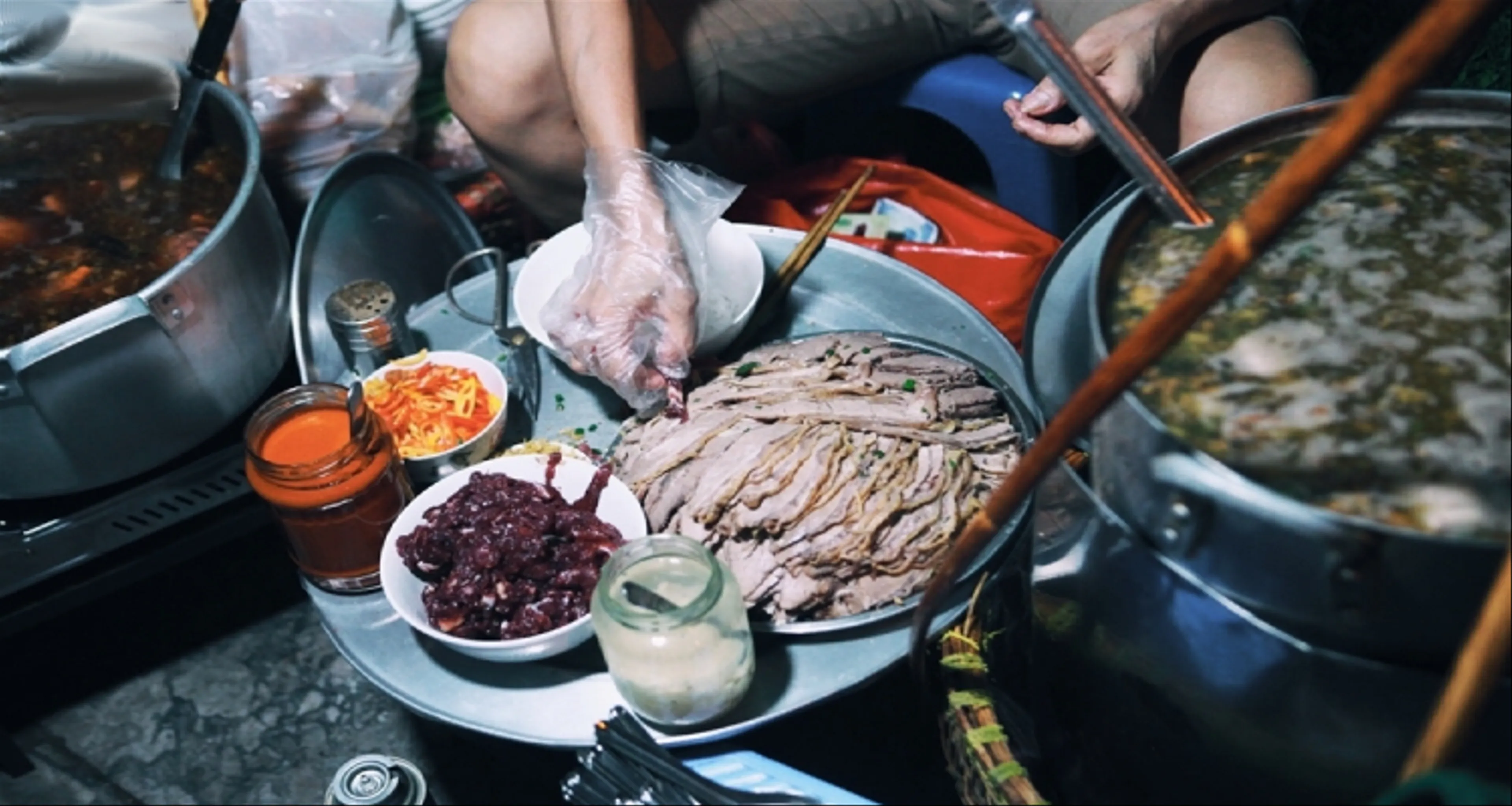Hanoi Pho Ganh: The Soul of Traditional Cuisine in the Capital
