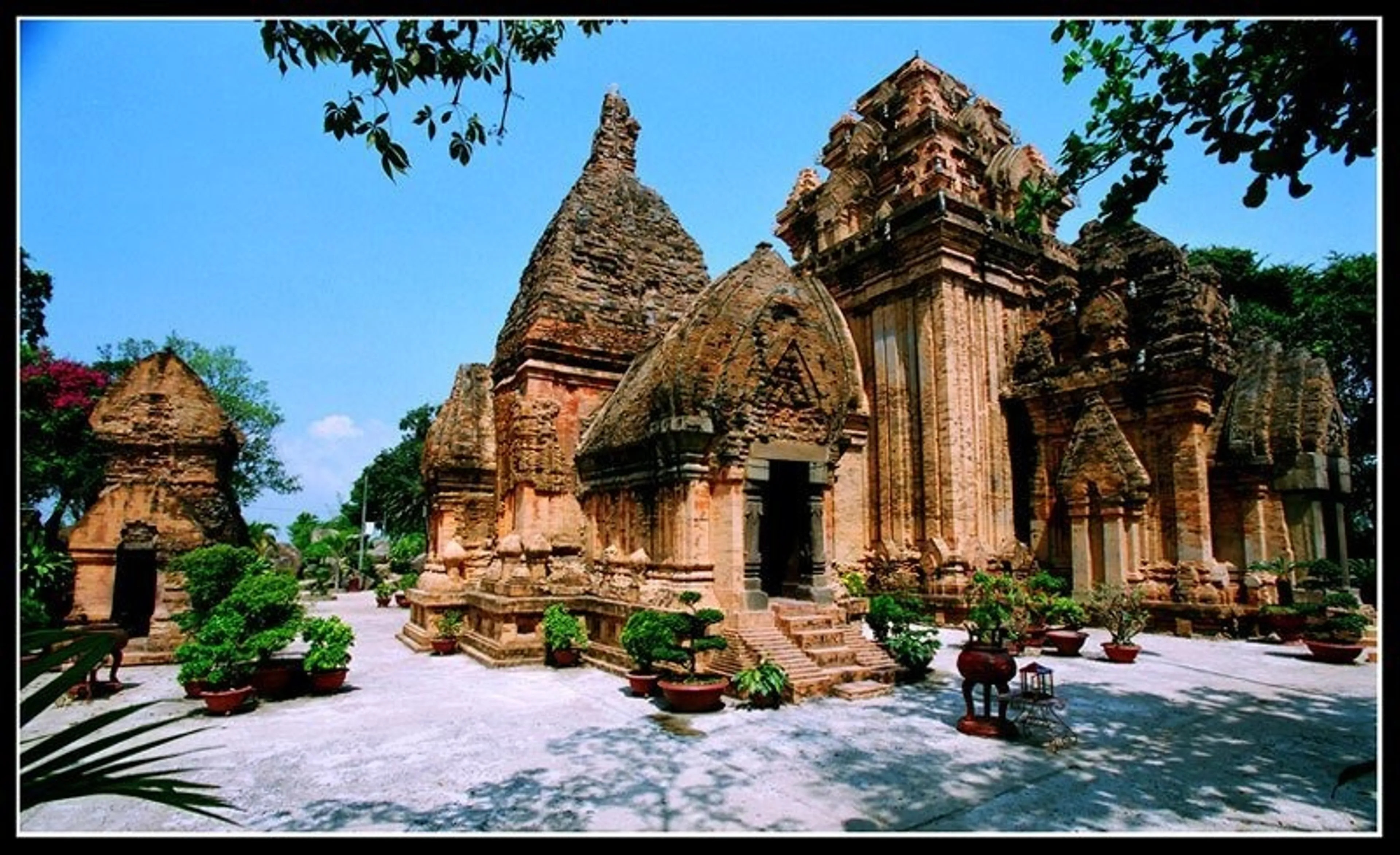Thăm quan bảo tàng Chăm điểm thăm quan hấp dẫn tại Đà Nẵng