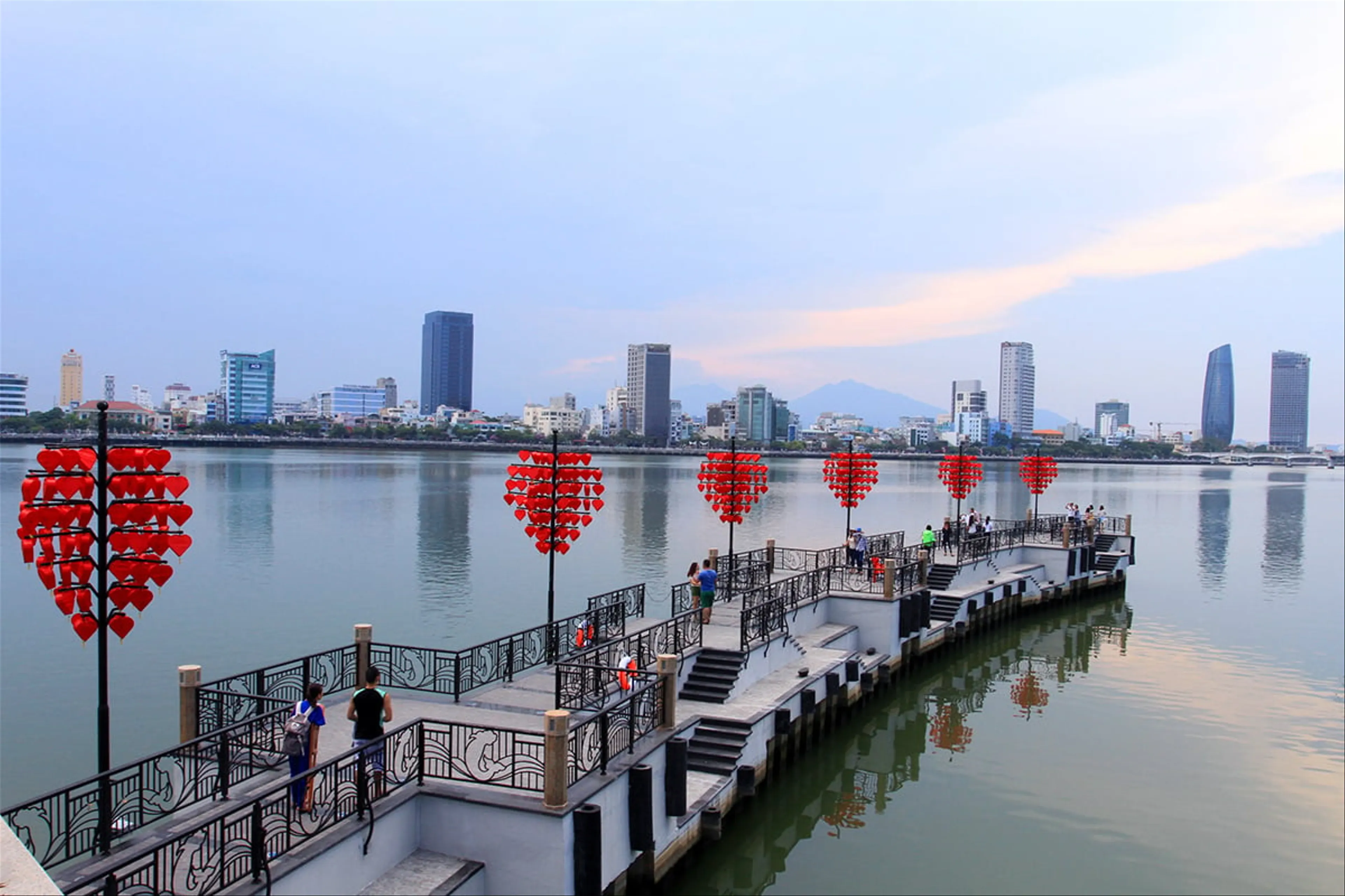 The beauty of the love bridge in Da Nang, Vietnam