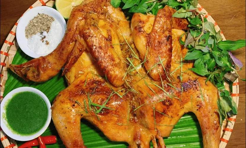 Cơm gà chỉ Đà Nẵng