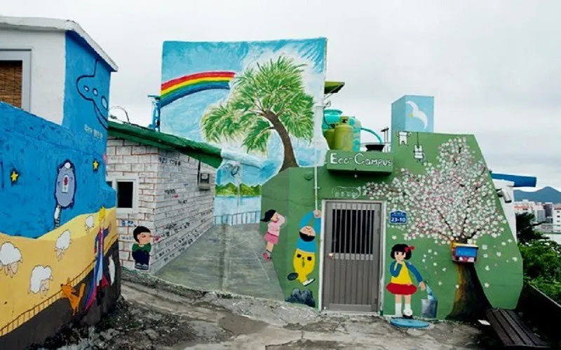 Tam Thanh mural village
