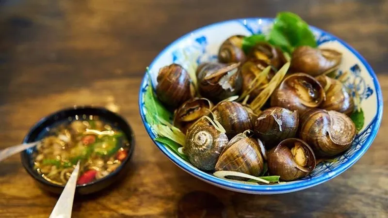 Ốc hấp sả ớt