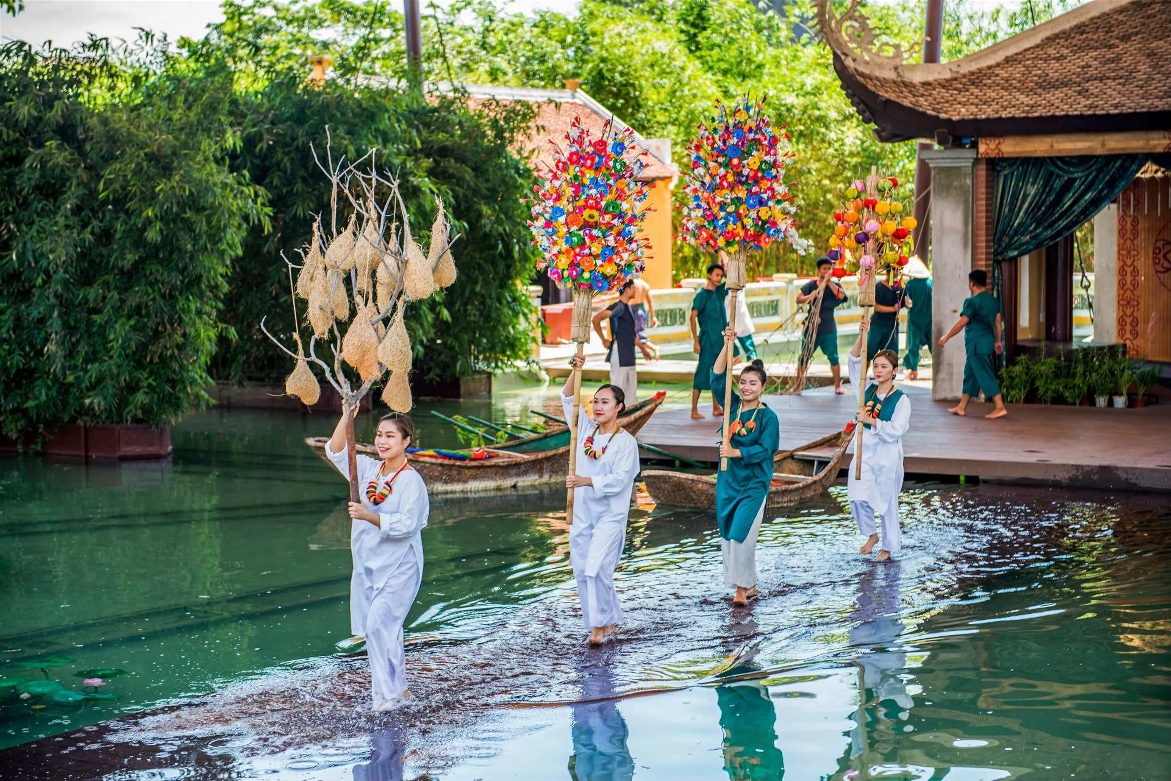 Khám phá vẻ đẹp của phố cổ Hội An