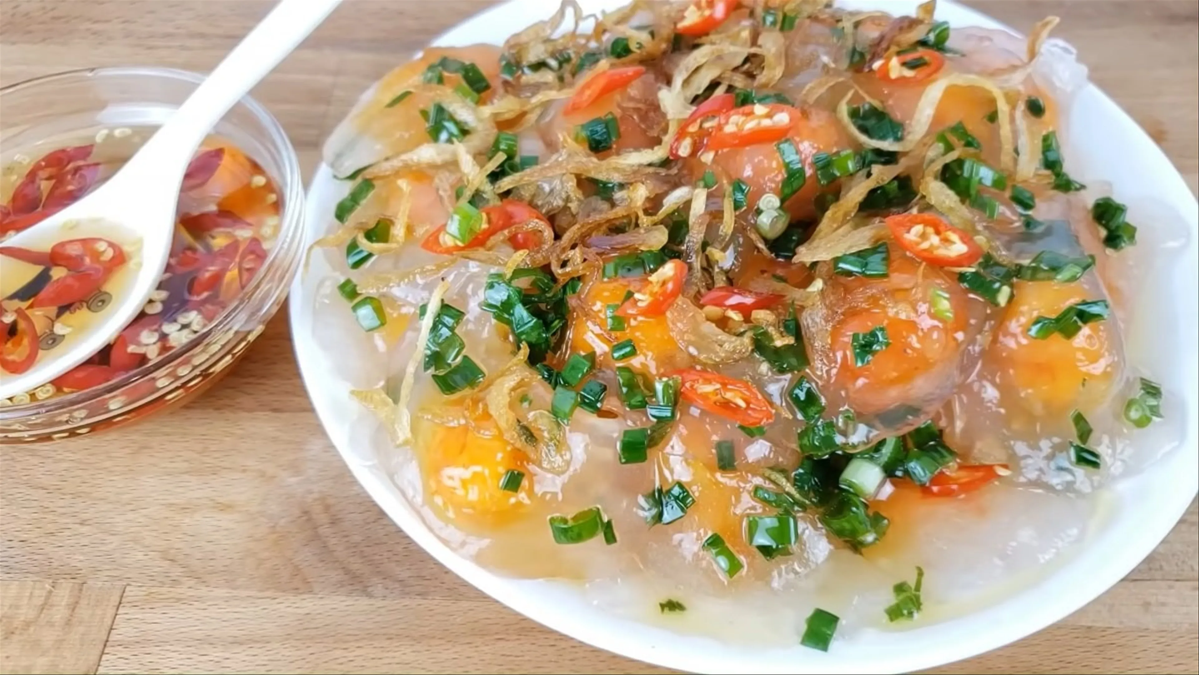 Bánh bột lọc Đà Nẵng Món ngon khó cưỡng giữa lòng phố biển