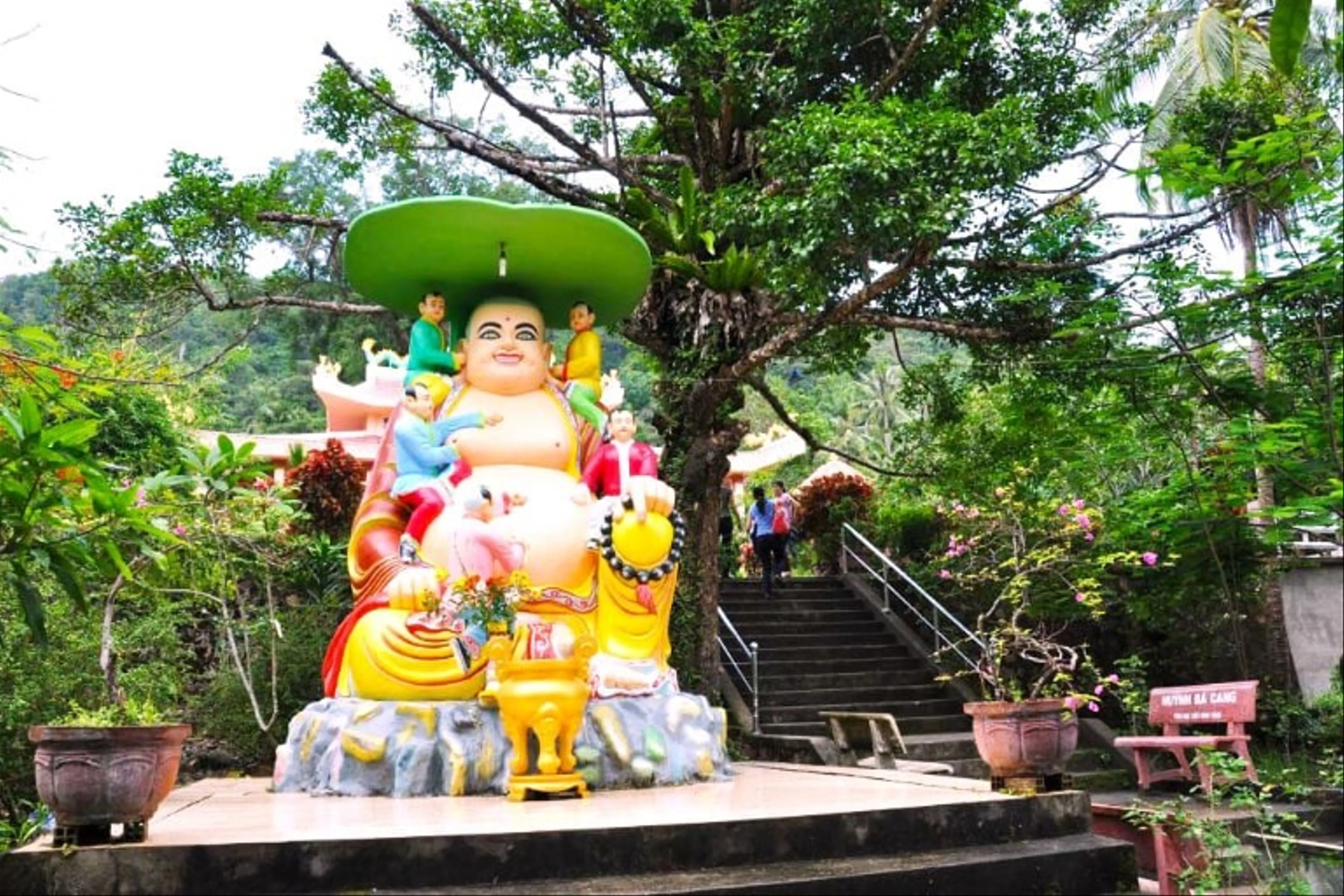 Su Mon Pagoda: A Tranquil Spiritual Retreat in Phu Quoc