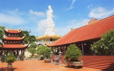 beautiful scenery at phu quoc national pagoda
