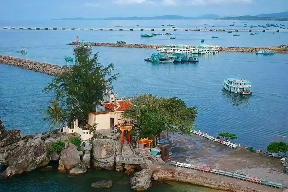 Toàn cảnh Dinh cậu Phú Quốc