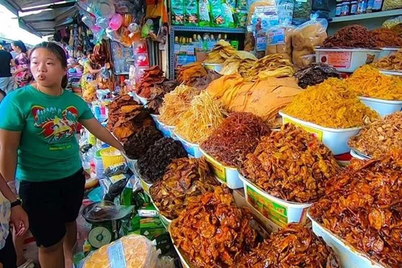 Tamarind squid, a specialty of Da Nang