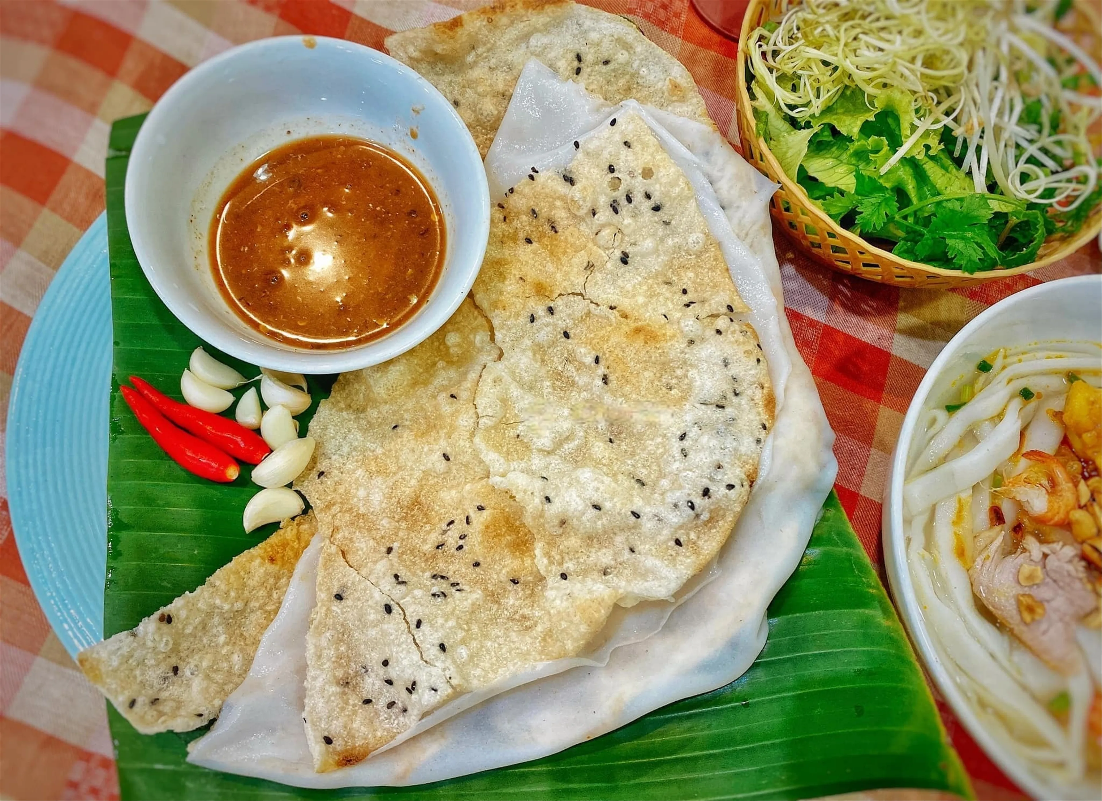 Da Nang Banh Dap is a rustic dish with rich flavors of the Central region