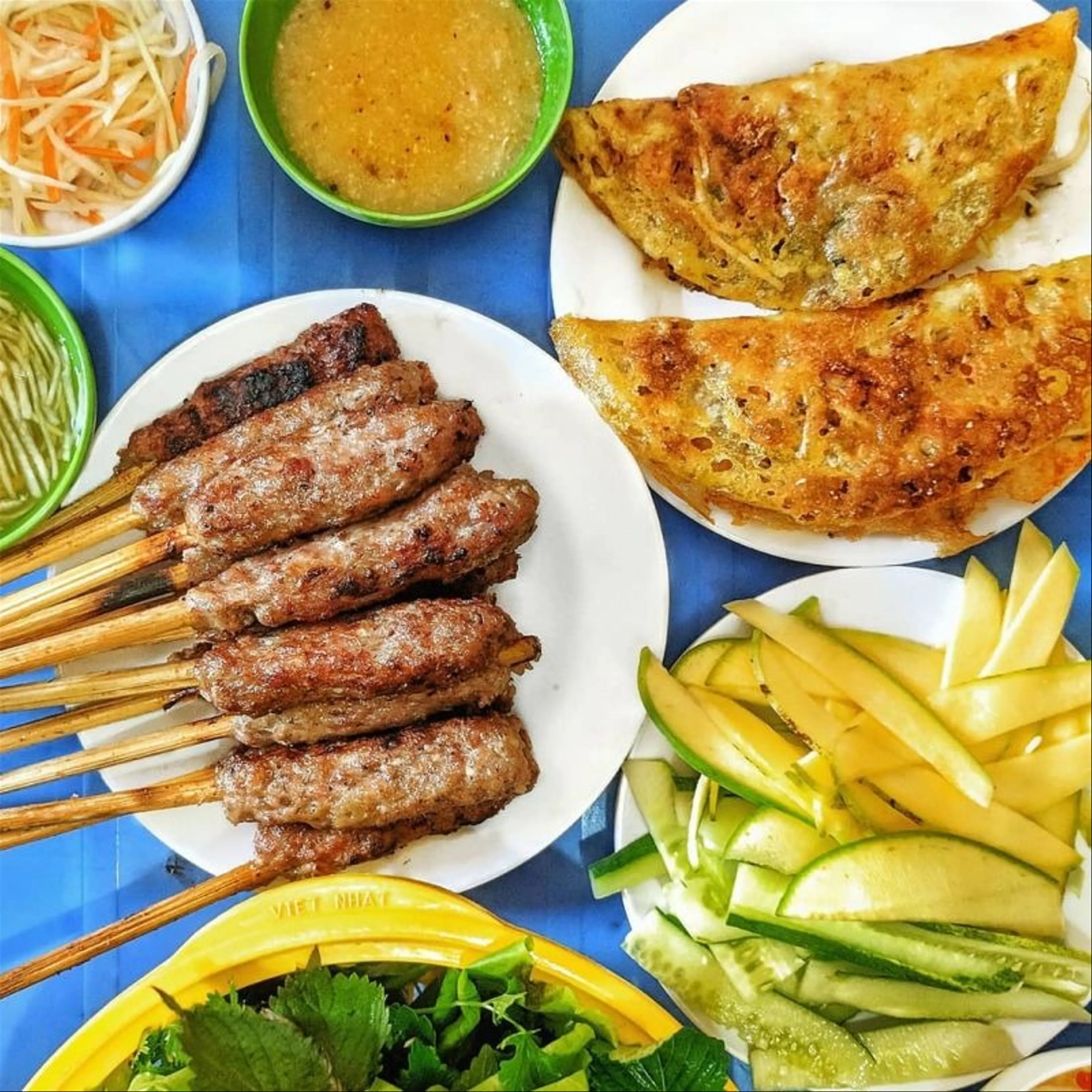 Nem Lụi Đà Nẵng Tinh Hoa Ẩm Thực Không Thể Bỏ Lỡ