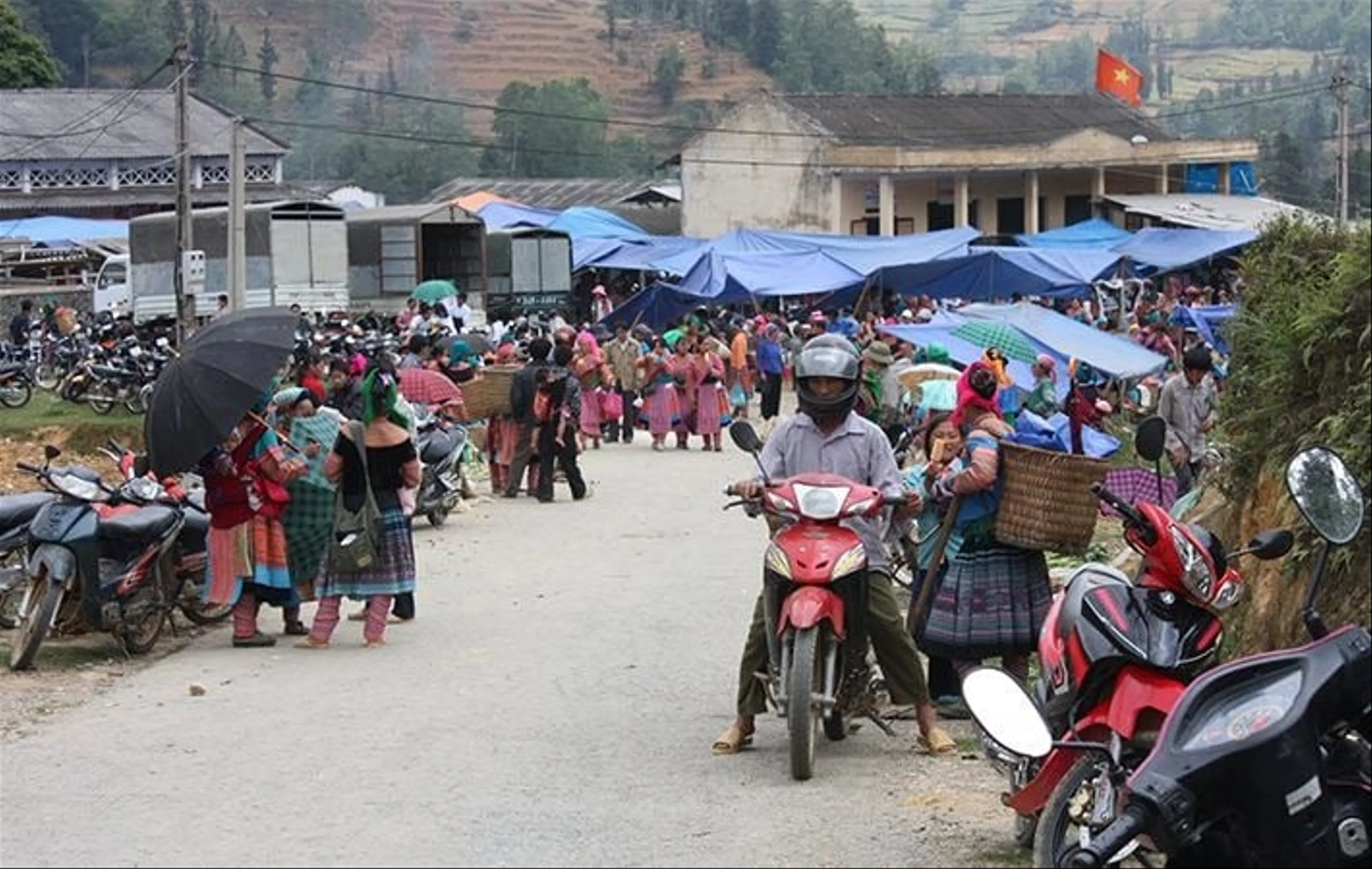 Giới thiệu về chợ Pha Long Sapa Nét đẹp văn hóa vùng cao Lào Cai