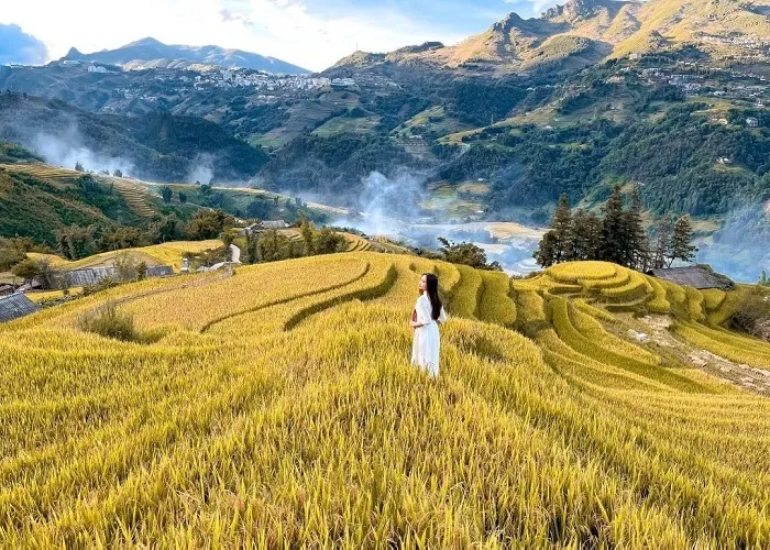Chụp ảnh tại bản Hồ SaPa