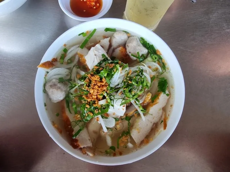 Bánh canh chả cá thơm ngon bổ dưỡng thơm ngon nhức nách
