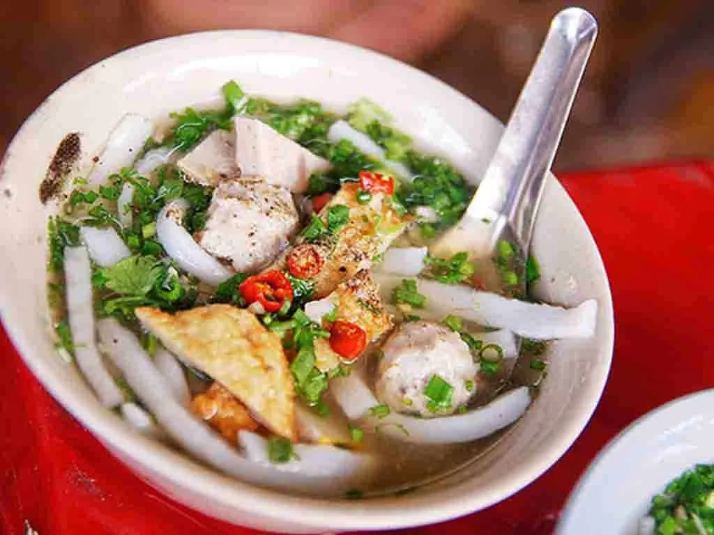 Bánh canh chả cá thơm ngon bổ dưỡng thơm ngon nhức nách