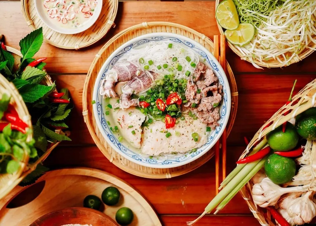 Phu Quoc stir-fried noodles delicious food