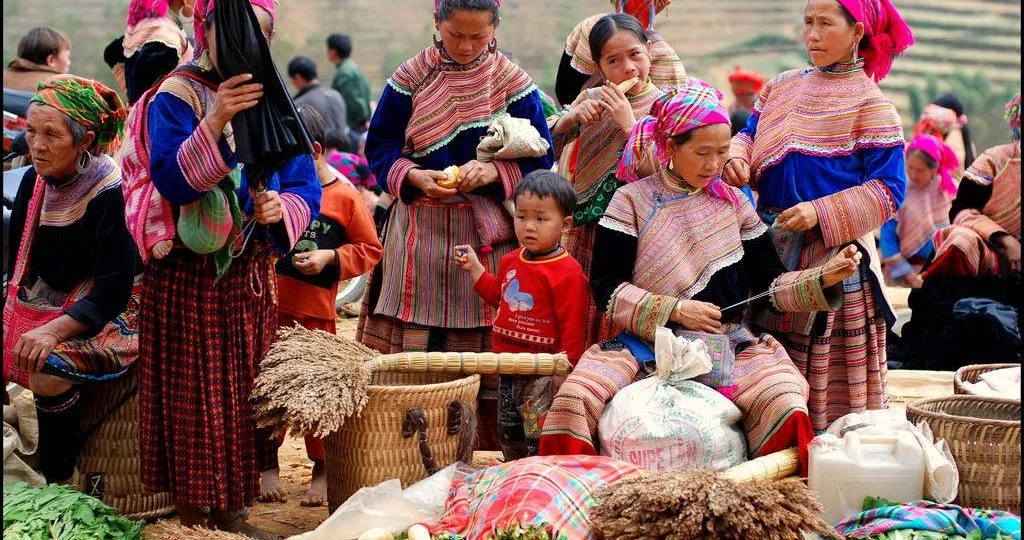 Stalls at Sapa Bridge Market