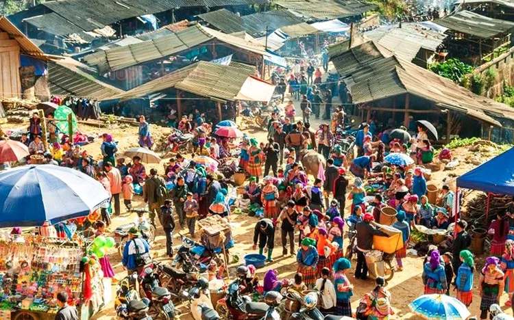 Pha Long Market SAPA ideal destination for tourists