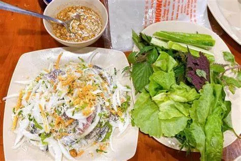 Thưởng Thức Gỏi Cá Chích Phú Quốc