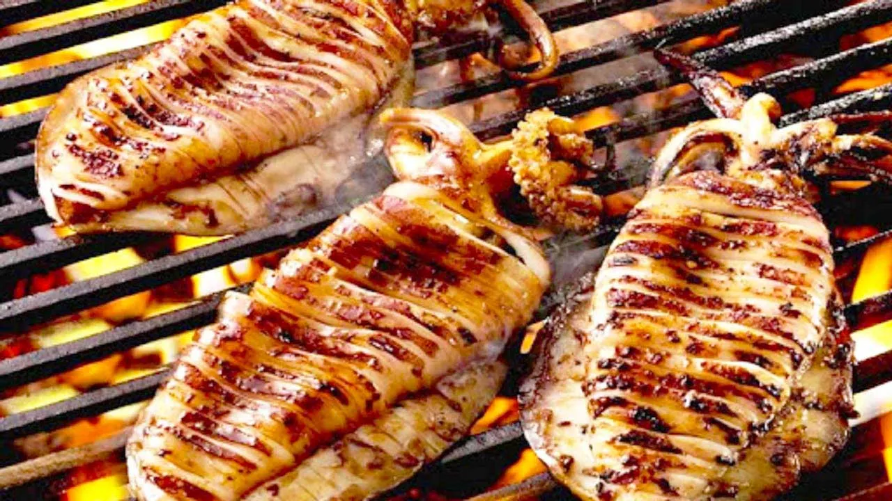 Delicious fresh grilled squid