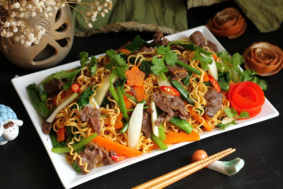 How to Make Phu Quoc Stirred Noodles at Home
