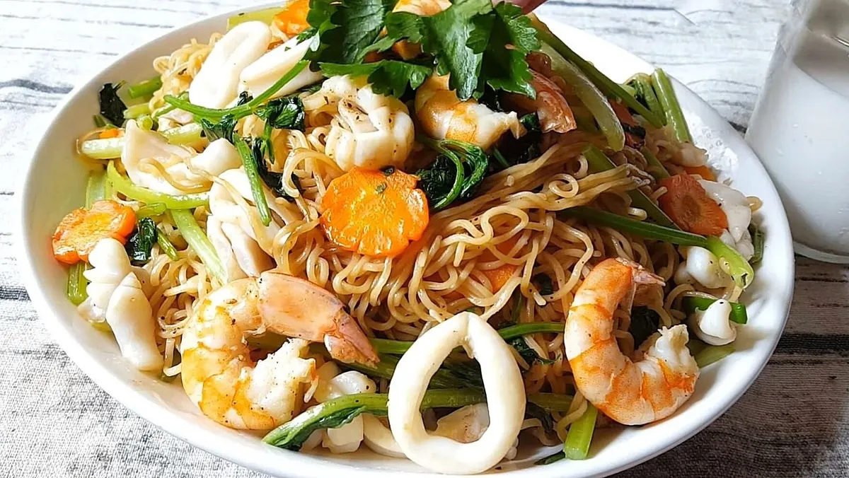 Delicious Phu Quoc fried noodles